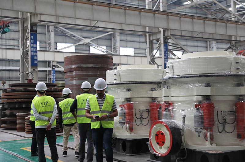 客戶來廠參觀設(shè)備 客戶來廠參觀設(shè)備