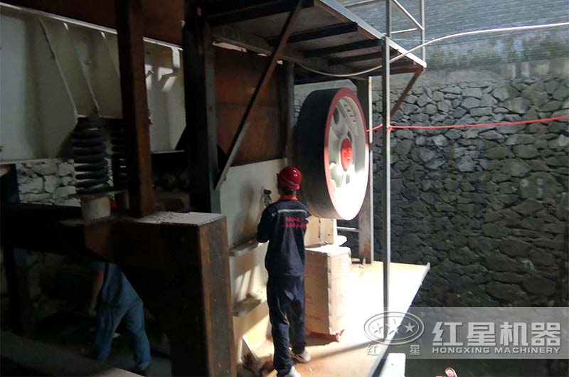 廠家直接來人維護(hù)設(shè)備 廠家直接來人維護(hù)設(shè)備