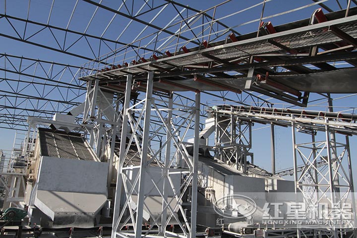 振動篩作業(yè)現場